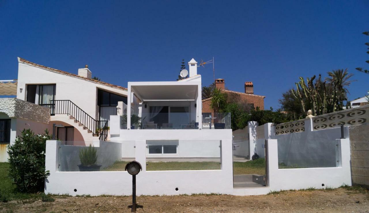 Beach-front Bahia Dorada Ferienhaus *